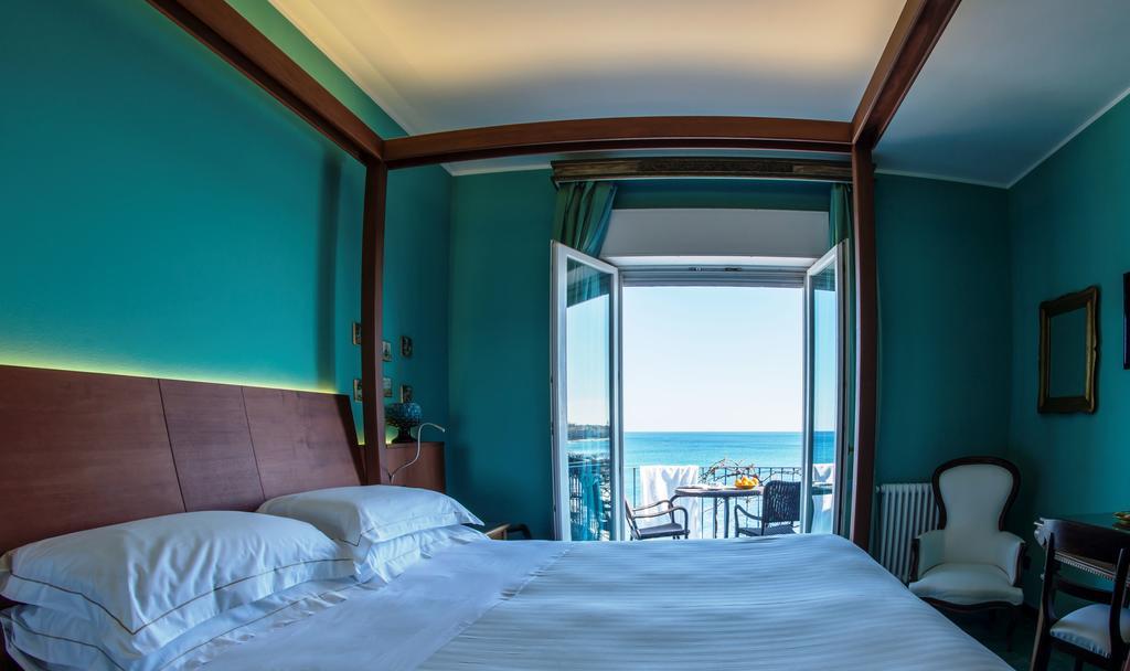 Hotel Palladio جيارديني ناكسوس الغرفة الصورة