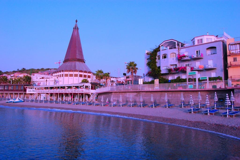 Hotel Palladio جيارديني ناكسوس المظهر الخارجي الصورة